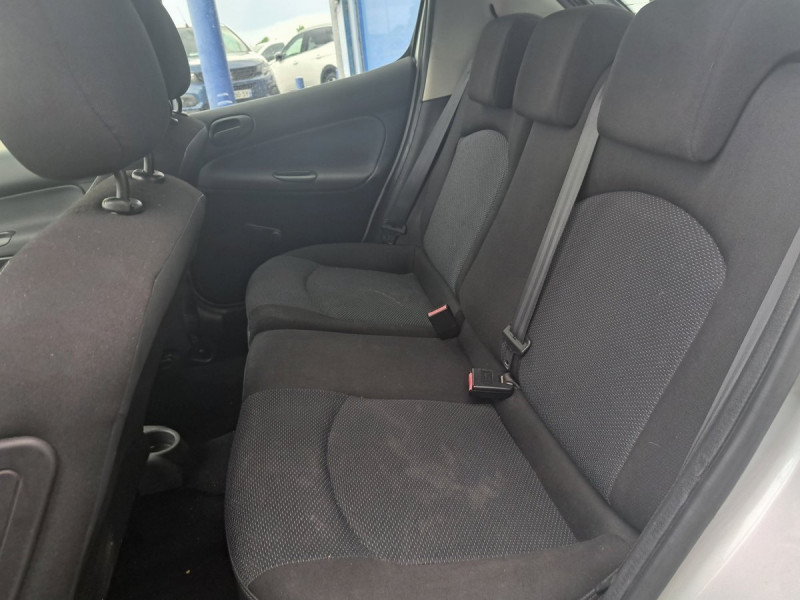 Photo 7 de l'offre de PEUGEOT 206+ URBAN 1.4 E à 5990€ chez Carlyss automobiles Vitré