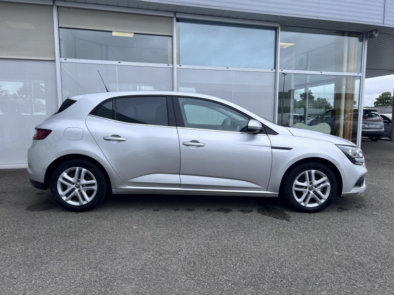 Photo 3 de l'offre de Renault Mégane Berline (4) Business TCe 140 EDC FAP à 16490€ chez Carlyss automobiles Vitré