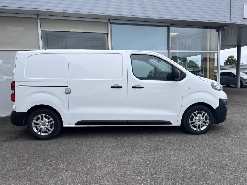 Photo 3 de l'offre de Peugeot Expert (3) 13158 euros HT 1.5 BLUEHDI 120 S&S STANDARD PREMIUM à 15790€ chez Carlyss automobiles Vitré