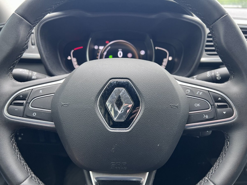 Photo 17 de l'offre de RENAULT Kadjar Business TCe 140 EDC FAP - 21 à 15490€ chez Carlyss automobiles Vitré
