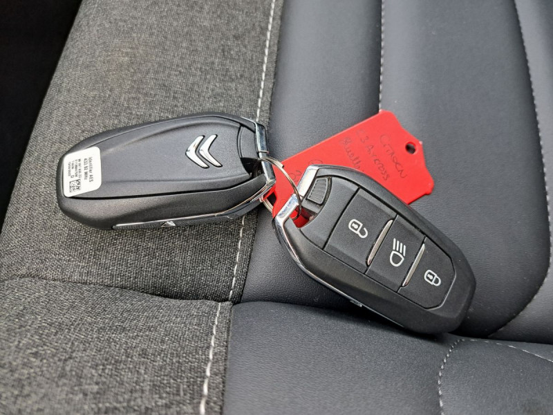 Photo 23 de l'offre de CITROEN C3 Aircross BlueHDi 110 S&S BVM6 Shine à 16490€ chez Carlyss automobiles Vitré