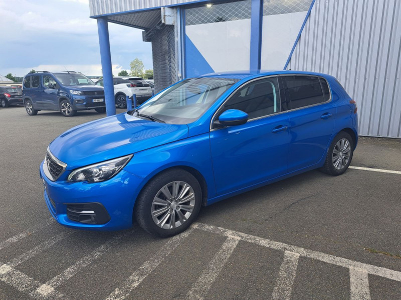 Photo 2 de l'offre de PEUGEOT 308 (2) BlueHDi 130 S&S ALLURE à 12490€ chez Carlyss automobiles Vitré