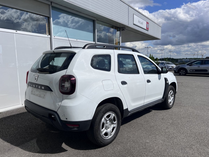 Photo 4 de l'offre de DACIA Duster (2) Essentiel Blue dCi 115 4x2 à 15490€ chez Carlyss automobiles Vitré