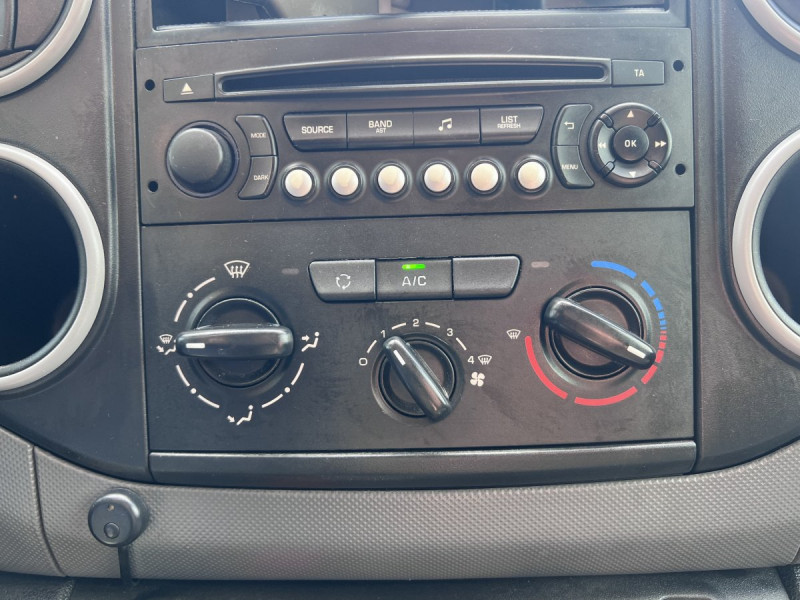 Photo 13 de l'offre de Citroën Berlingo (2) 7492 euros HT BlueHDi 75 BVM Club M à 8990€ chez Carlyss automobiles Vitré