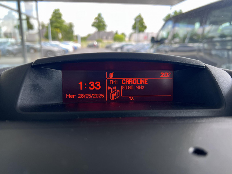 Photo 12 de l'offre de Citroën Berlingo (2) 7492 euros HT BlueHDi 75 BVM Club M à 8990€ chez Carlyss automobiles Vitré