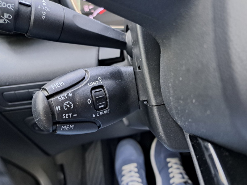 Photo 20 de l'offre de CITROEN C3 Aircross BlueHDi 110 S&S BVM6 Shine à 16490€ chez Carlyss automobiles Vitré