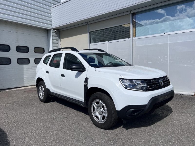 Photo 1 de l'offre de DACIA Duster (2) Essentiel Blue dCi 115 4x2 à 15490€ chez Carlyss automobiles Vitré