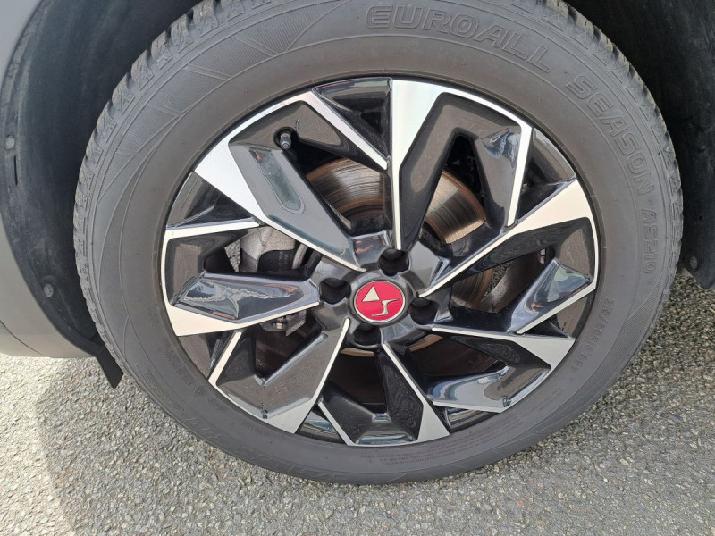 Photo 6 de l'offre de DS DS 3 Crossback 1.5 BLUEHDI 130 AUTO PERFORMANCE LINE à 24490€ chez Carlyss automobiles Vitré