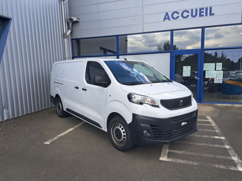 Photo 1 de l'offre de Peugeot Expert (3) 18325 euros HT Taille XL 2.0 BHDI 145 PACK PREM C à 21990€ chez Carlyss automobiles Vitré