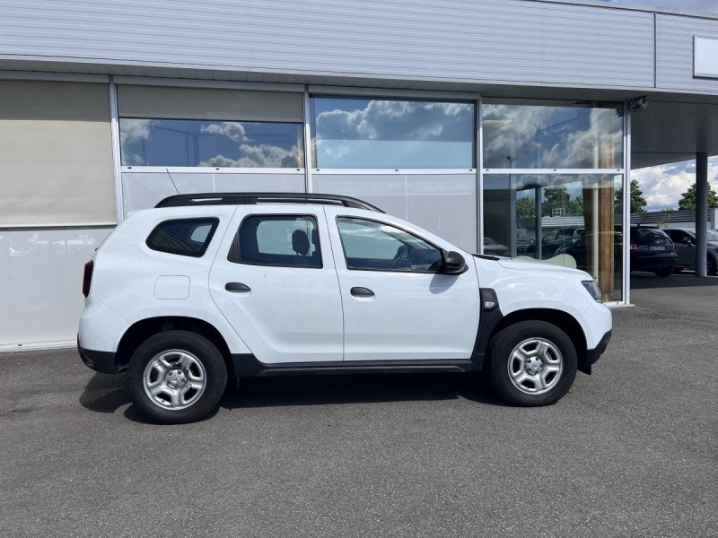Photo 3 de l'offre de DACIA Duster (2) Essentiel Blue dCi 115 4x2 à 15490€ chez Carlyss automobiles Vitré