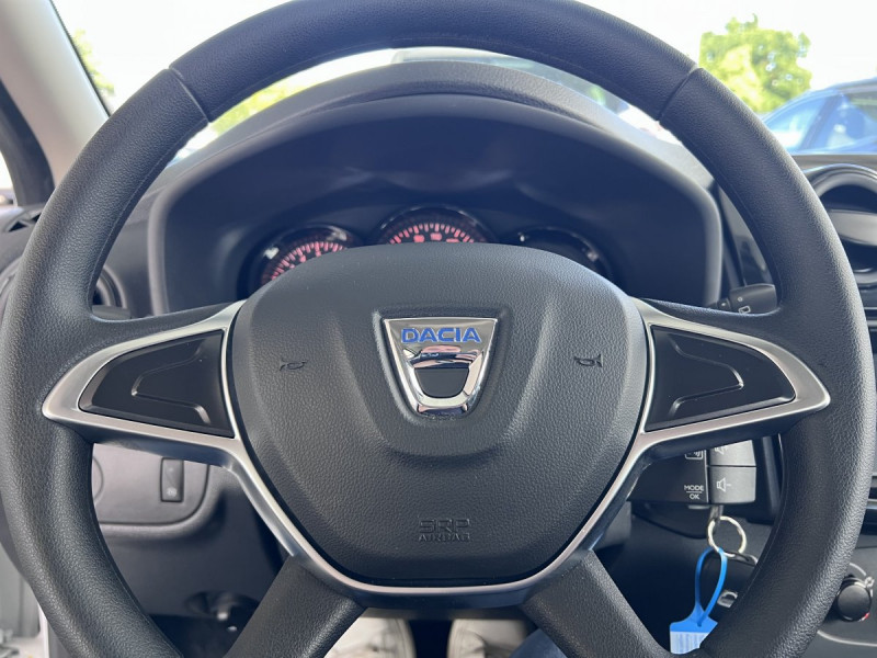 Photo 8 de l'offre de Dacia Sandero (2) Access SCe 75 -20 à 8990€ chez Carlyss automobiles Vitré