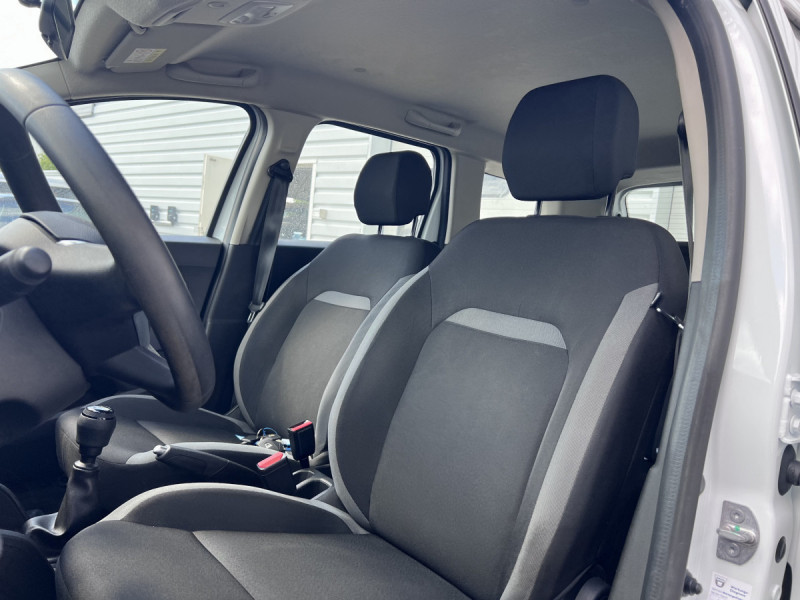 Photo 6 de l'offre de DACIA Duster (2) Essentiel Blue dCi 115 4x2 à 15490€ chez Carlyss automobiles Vitré