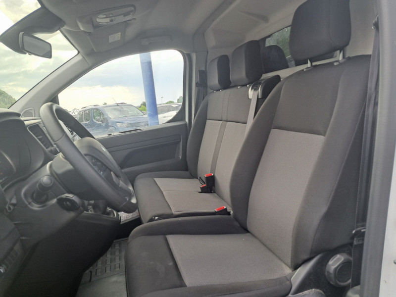 Photo 8 de l'offre de Peugeot Expert (3) 18325 euros HT Taille XL 2.0 BHDI 145 PACK PREM C à 21990€ chez Carlyss automobiles Vitré