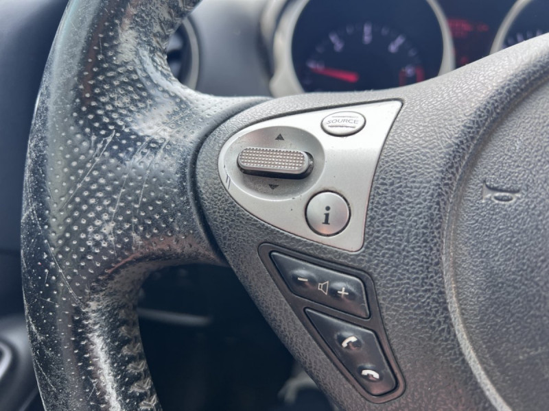 Photo 11 de l'offre de NISSAN Juke 1.5 dCi Acenta à 5990€ chez Carlyss automobiles Vitré