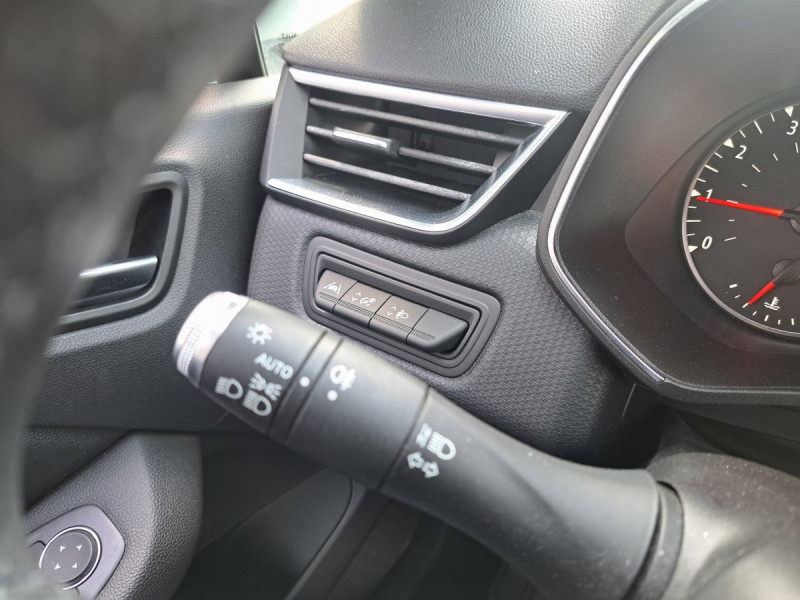 Photo 16 de l'offre de RENAULT Clio (5) Business TCe 90 -21 à 13490€ chez Carlyss automobiles Vitré