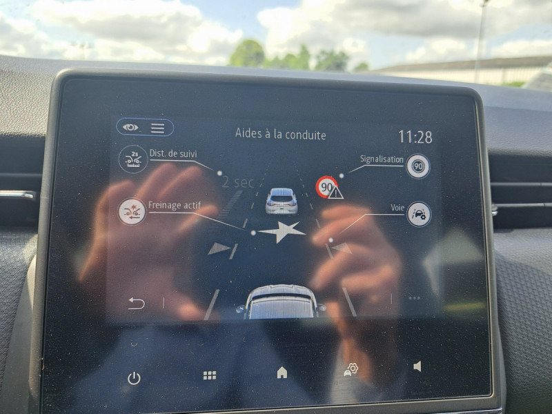 Photo 11 de l'offre de RENAULT Clio (5) Business TCe 90 -21 à 13490€ chez Carlyss automobiles Vitré