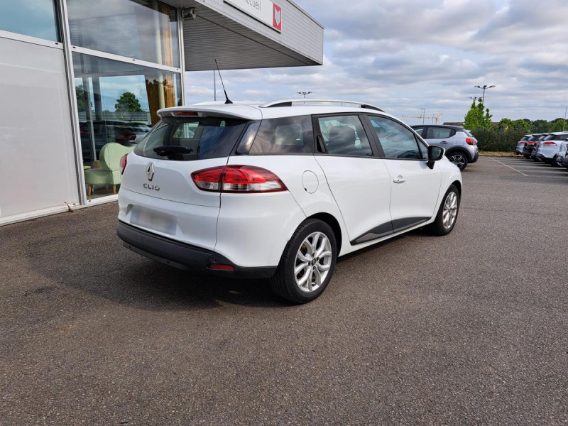 Photo 3 de l'offre de Renault Clio Estate (4) Intens dCi 90 EDC - 18 à 11490€ chez Carlyss automobiles Vitré