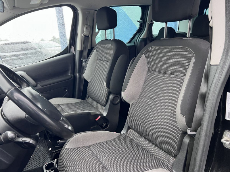 Photo 5 de l'offre de Peugeot Partner Tepee (2) 1.6 BlueHDi 120 S&S Outdoor à 14990€ chez Carlyss automobiles Vitré