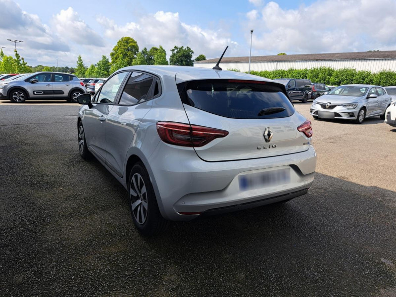 Photo 4 de l'offre de RENAULT Clio (5) Evolution E-Tech hybride 145 à 17790€ chez Carlyss automobiles Vitré