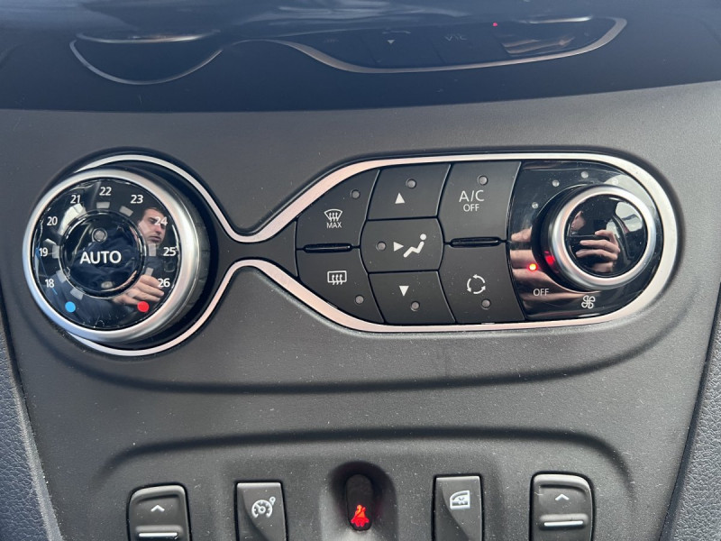 Photo 14 de l'offre de Dacia Logan MCV (2) Techroad TCe 90 à 10990€ chez Carlyss automobiles Vitré