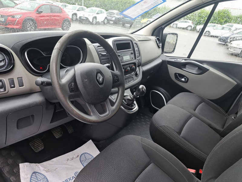 Photo 9 de l'offre de Renault Trafic (3) 15408 euros HT FG GCF L1H1 1000 dCi 120 E6 à 18490€ chez Carlyss automobiles Vitré