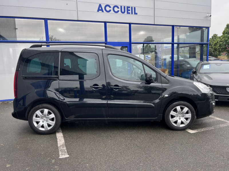 Photo 3 de l'offre de Peugeot Partner Tepee (2) 1.6 BlueHDi 120 S&S Outdoor à 14990€ chez Carlyss automobiles Vitré