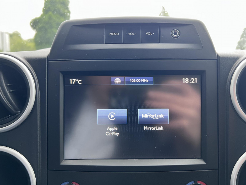 Photo 11 de l'offre de Peugeot Partner Tepee (2) 1.6 BlueHDi 120 S&S Outdoor à 14990€ chez Carlyss automobiles Vitré