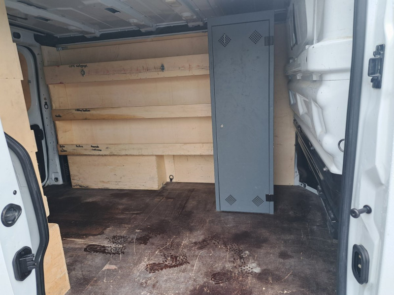 Photo 7 de l'offre de Renault Trafic (3) 15408 euros HT FG GCF L1H1 1000 dCi 120 E6 à 18490€ chez Carlyss automobiles Vitré