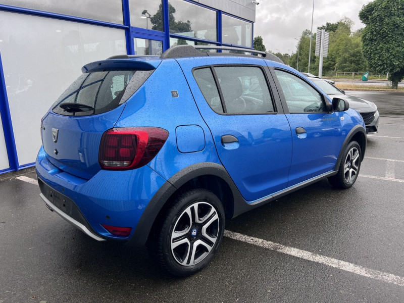 Photo 4 de l'offre de Dacia Sandero (2) 15 Ans Blue dCi 95 -20 à 12490€ chez Carlyss automobiles Vitré