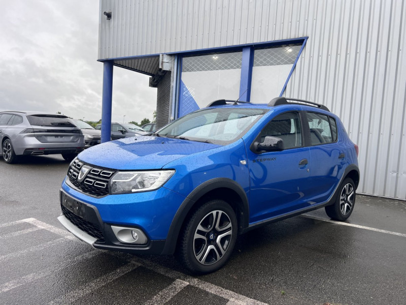 Photo 2 de l'offre de Dacia Sandero (2) 15 Ans Blue dCi 95 -20 à 12490€ chez Carlyss automobiles Vitré