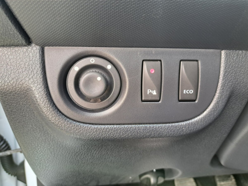 Photo 12 de l'offre de Dacia Sandero (2) Stepway Prestige TCe 90 à 8990€ chez Carlyss automobiles Vitré