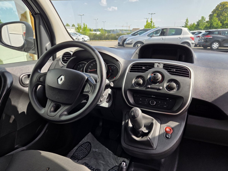 Photo 8 de l'offre de Renault Kangoo Express (2) 8742 euros HT Extra R-Link dCi 90 à 10490€ chez Carlyss automobiles Vitré