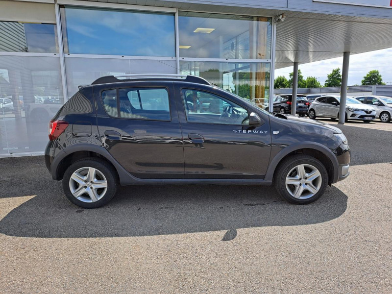 Photo 2 de l'offre de Dacia Sandero (2) Stepway Prestige dCi 90 à 7990€ chez Carlyss automobiles Vitré