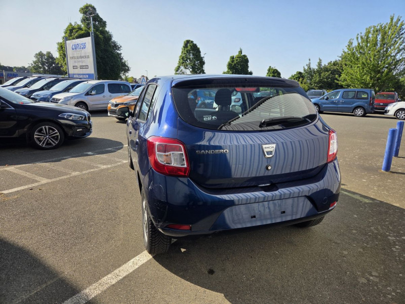 Photo 3 de l'offre de Dacia Sandero (2) Sandero 1.2 16V 75 E6 à 6790€ chez Carlyss automobiles Vitré