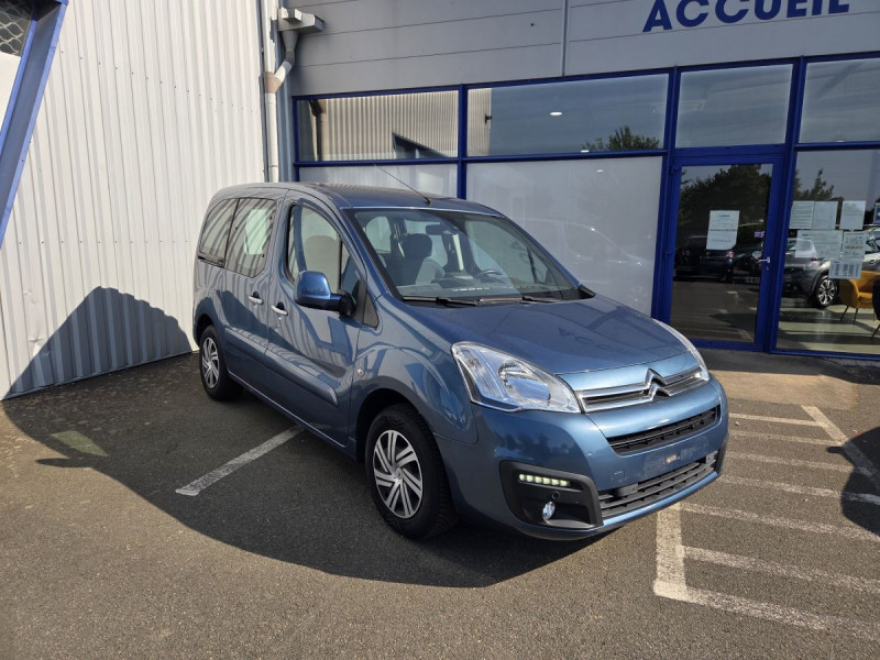Photo 1 de l'offre de Citroën Berlingo Multispace (2) BlueHDi 120 S&S BVM6 Shine à 13990€ chez Carlyss automobiles Vitré