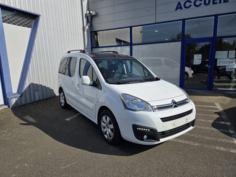 Photo 1 de l'offre de Citroën Berlingo Multispace (2) BlueHDi 120 S&S BVM6 Shine à 13990€ chez Carlyss automobiles Vitré