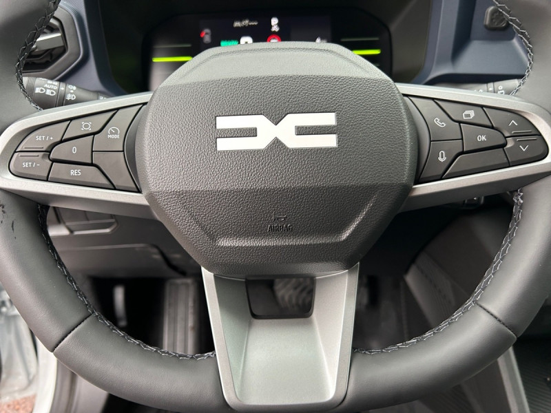 Photo 7 de l'offre de Dacia Duster (3) Journey TCe 130 4x2 à 25490€ chez Carlyss automobiles Vitré