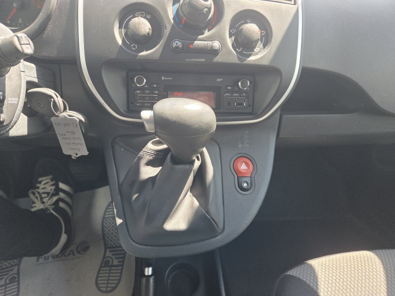 Photo 9 de l'offre de Renault Kangoo Express (2) 10408 euros HT Gd Confort Energy dCi 110 EDC à 12490€ chez Carlyss automobiles Vitré
