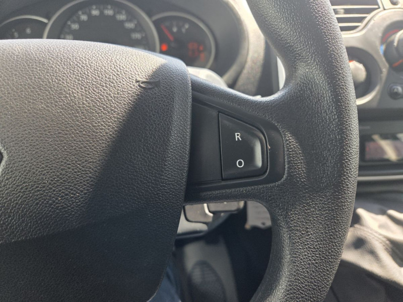 Photo 13 de l'offre de Renault Kangoo Express (2) 10408 euros HT Gd Confort Energy dCi 110 EDC à 12490€ chez Carlyss automobiles Vitré