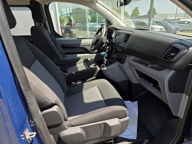 Photo 8 de l'offre de PEUGEOT Traveller 1.6 BLUEHDI 115 S&S STANDARD ACTIVE à 22990€ chez Carlyss automobiles Vitré