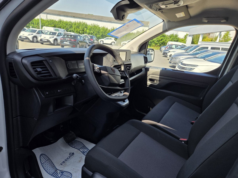 Photo 7 de l'offre de Peugeot Expert (3) 24158 euros HT Taille M 2.0 BHDI 180 S&S AUTO à 28990€ chez Carlyss automobiles Vitré