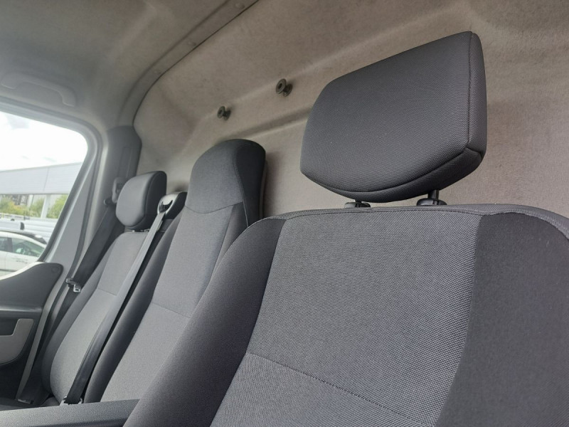 Photo 7 de l'offre de Renault Master (3) 12075 euros HT FG GCf Trac F3500 L2H2 dCi 130 Euro6 à 14490€ chez Carlyss automobiles Vitré