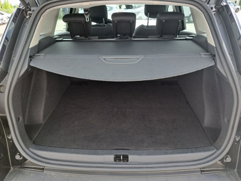 Photo 13 de l'offre de Renault Clio Estate (4) Zen TCe 90 - 18 à 10990€ chez Carlyss automobiles Vitré