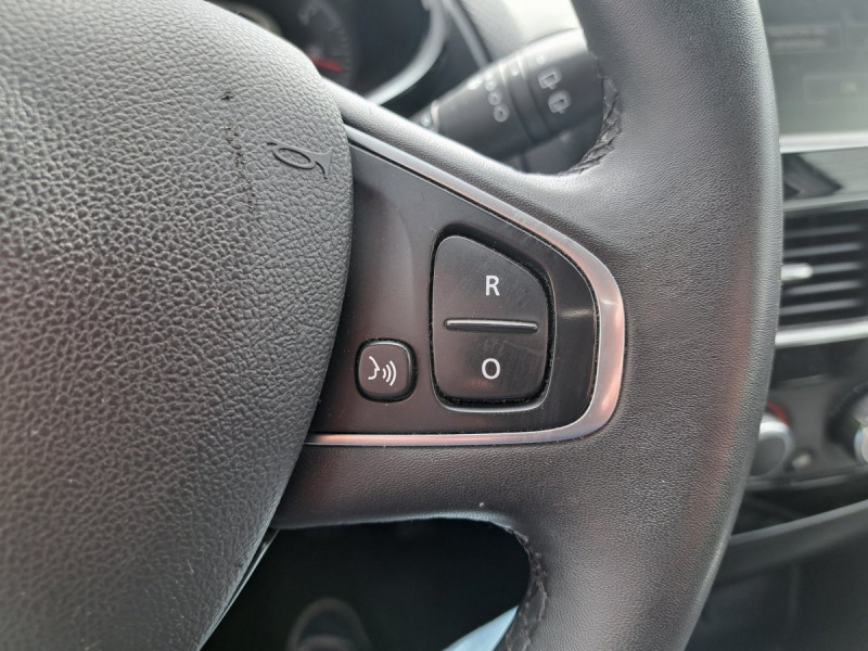 Photo 9 de l'offre de Renault Clio Estate (4) Zen TCe 90 - 18 à 10990€ chez Carlyss automobiles Vitré