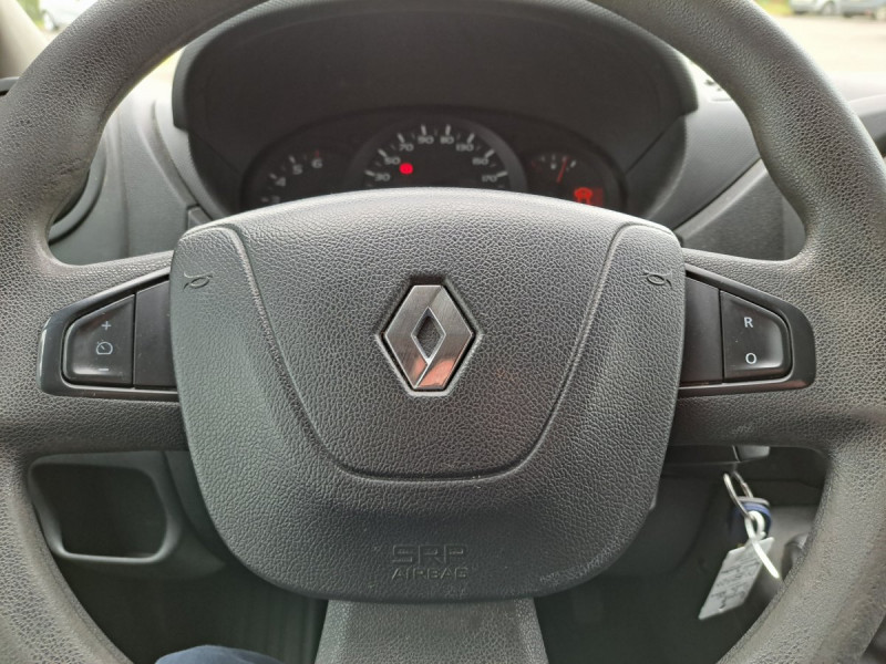 Photo 7 de l'offre de Renault Master (3) 9575 euros HT FG Cf Trac F3500 L2H2 dCi 110 Euro6 à 11490€ chez Carlyss automobiles Vitré
