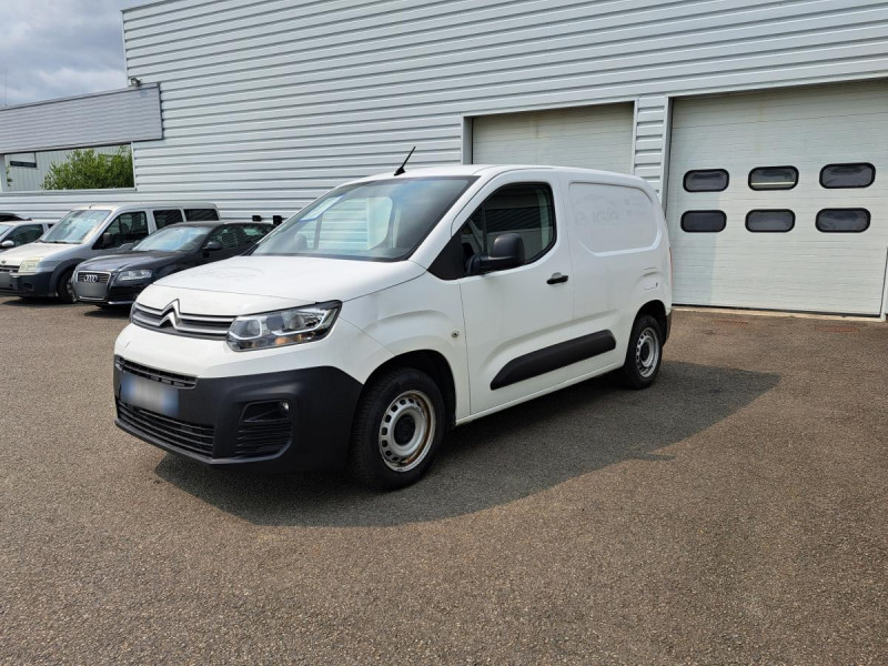 Photo 2 de l'offre de CITROEN Berlingo (3) 8325 euros HT M 650kg BlueHDi 75 S&S BVM Club à 9990€ chez Carlyss automobiles Vitré