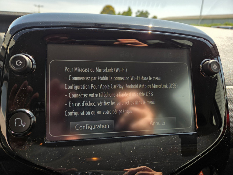 Photo 13 de l'offre de Citroën C1 (2) VTi 72 S&S BVM Feel à 9490€ chez Carlyss automobiles Vitré