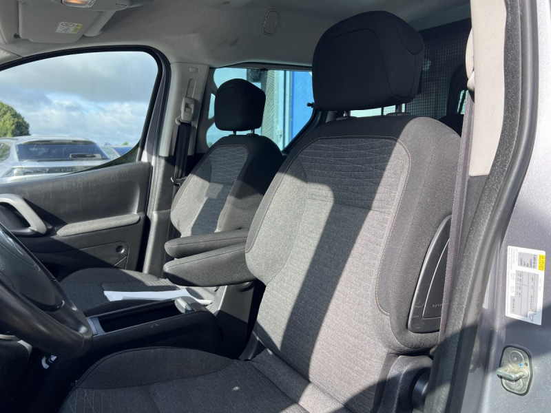 Photo 6 de l'offre de Citroën Berlingo Multispace (2) BlueHDi 120 S&S BVM6 Shine à 14490€ chez Carlyss automobiles Vitré