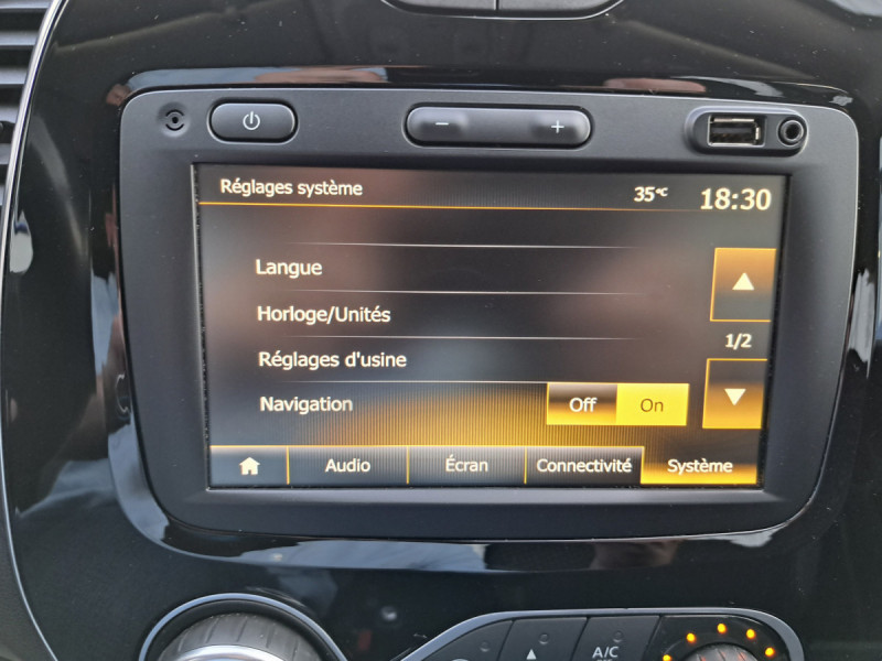 Photo 15 de l'offre de RENAULT Captur Intens TCe 90 à 12790€ chez Carlyss automobiles Vitré