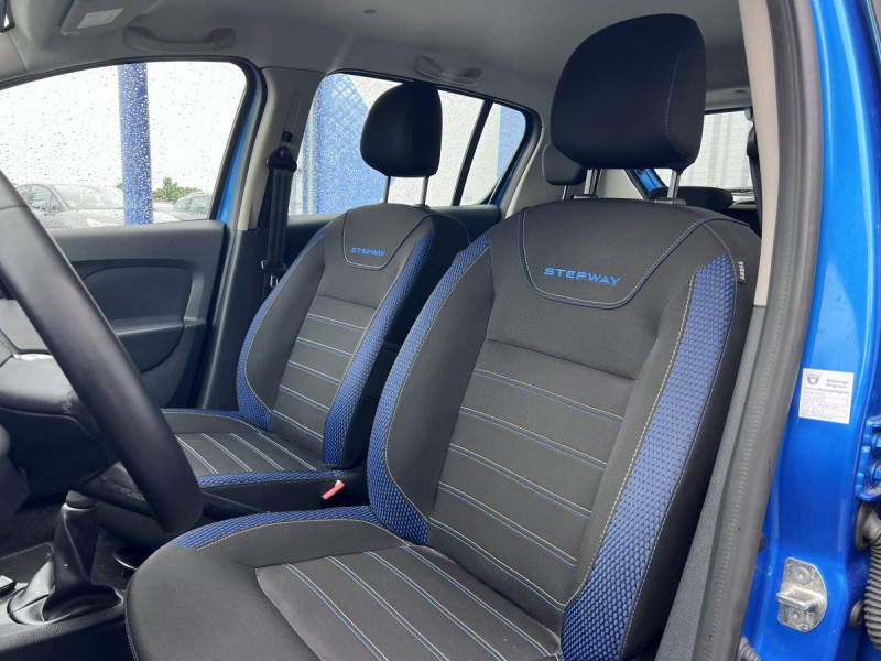 Photo 7 de l'offre de Dacia Sandero (2) 15 Ans Blue dCi 95 -20 à 11790€ chez Carlyss automobiles Vitré